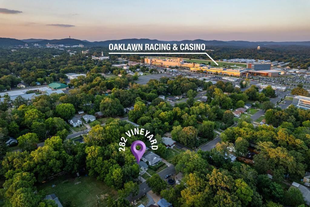 Vineyard Cottage-Pet Friendly & Walk To Oaklawn! Hot Springs Exterior foto
